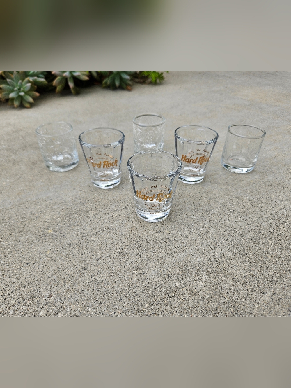 SET OF 6 SHOT GLASSES 3 CRACKED GLASS & 3 HARD ROCK CAFE PARIS DISPLAYED ONLY